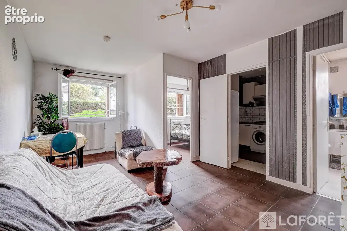 Rosny-sous-bois - appartement 2 pièces lumineux avec cave - idéal premier achat ou investissement - photo 1