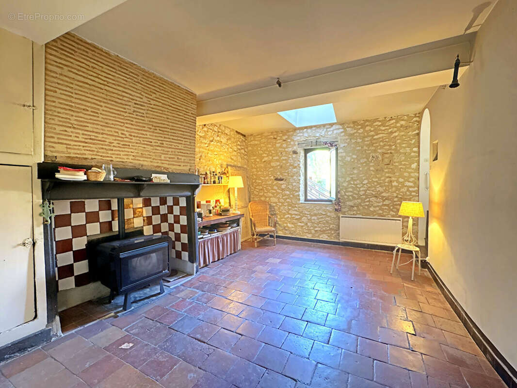 Maison à MAUVEZIN