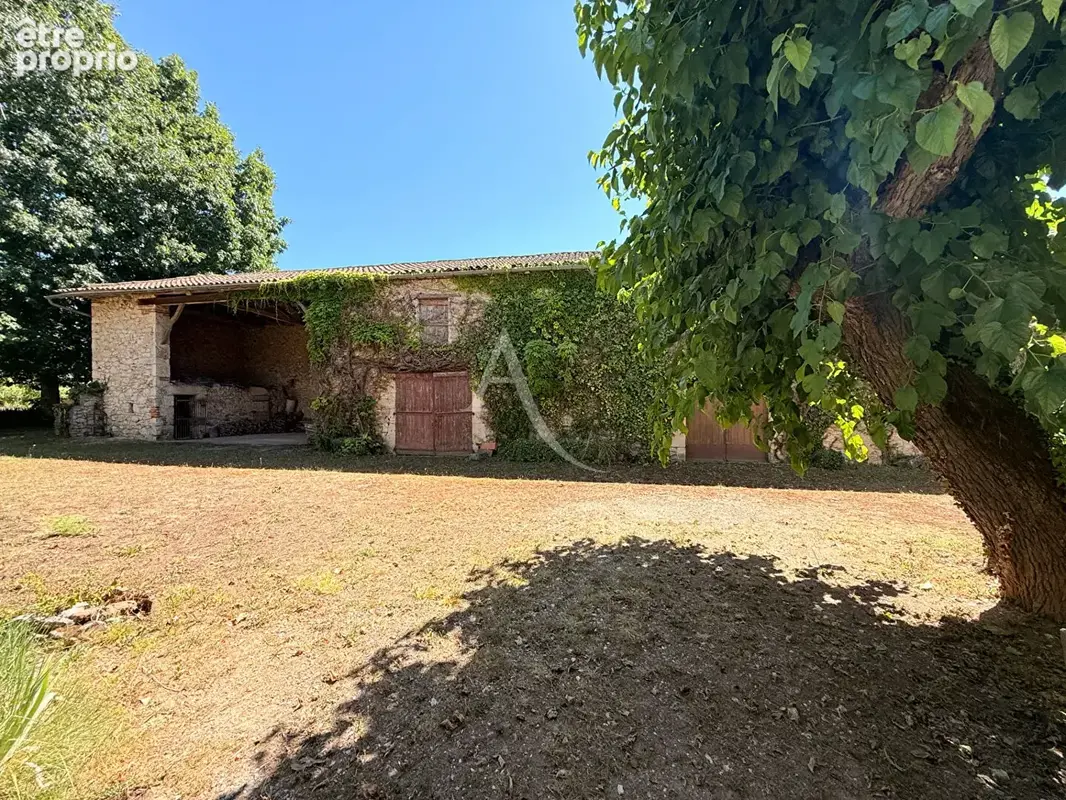 Maison en pierre quercynoise et grange - photo 12