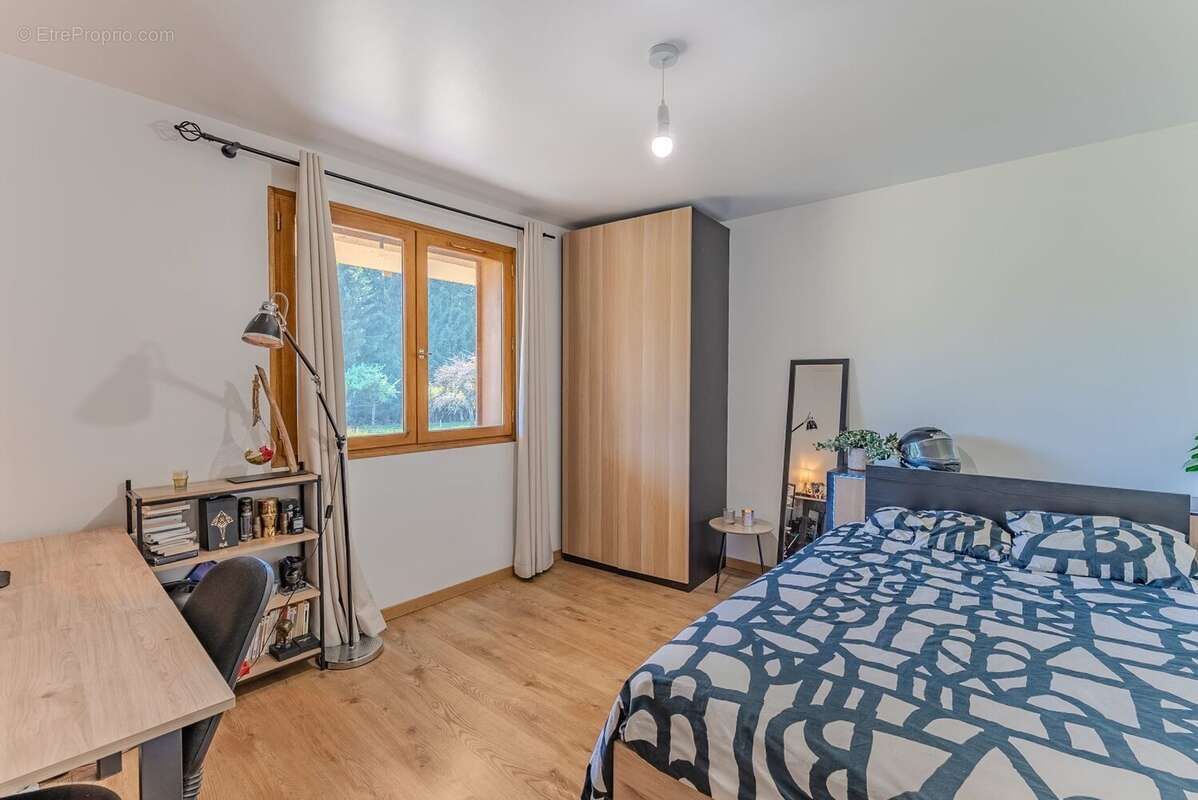 Maison 162 m² à Saint-Paul-En-Chablais  - photo 9