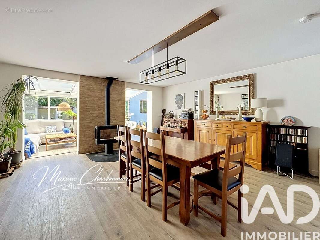 Maison 130 m² à Moissy-Cramayel  - photo 8