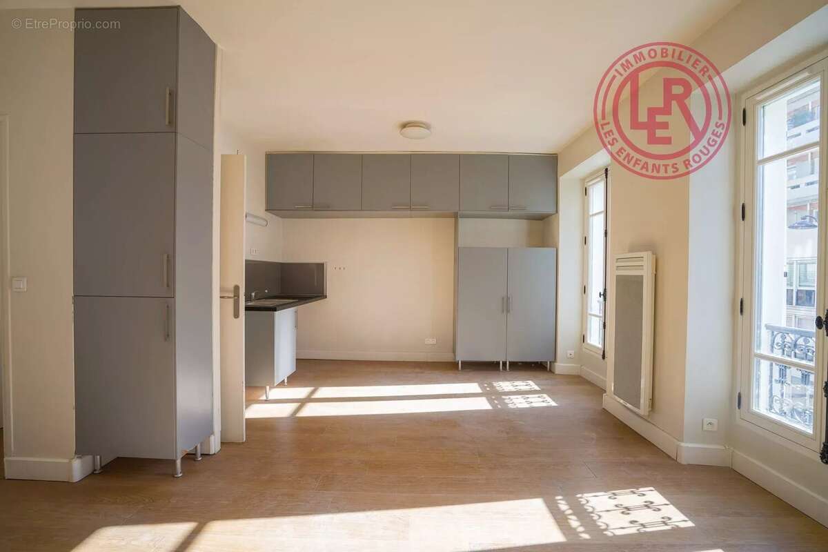 Appartement à PARIS-11E