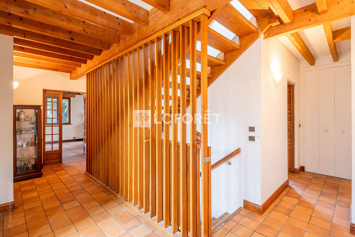 Maison à LA CELLE-SAINT-CLOUD