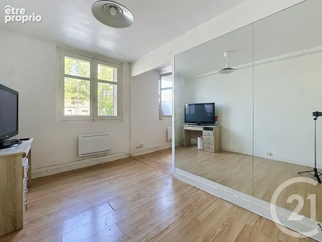 Appartement 3 pièces 53 m² à vendre à Troyes (10000) - photo 2