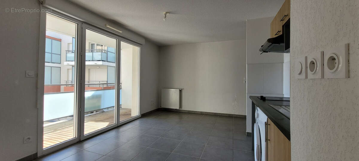 Appartement T2 + parking sous sol  - Centre ville Tournefeuille - photo 2
