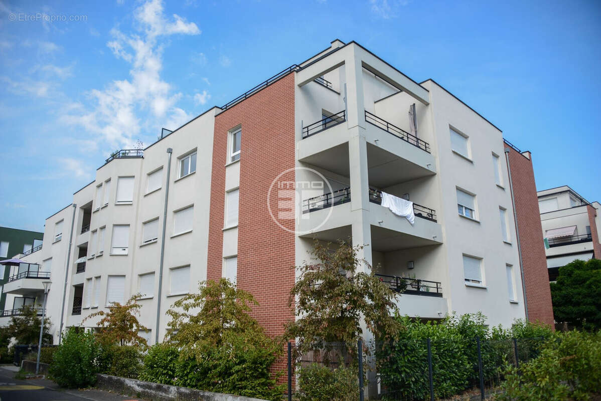 Appartement 84 m² à Saint-Louis  - photo 2