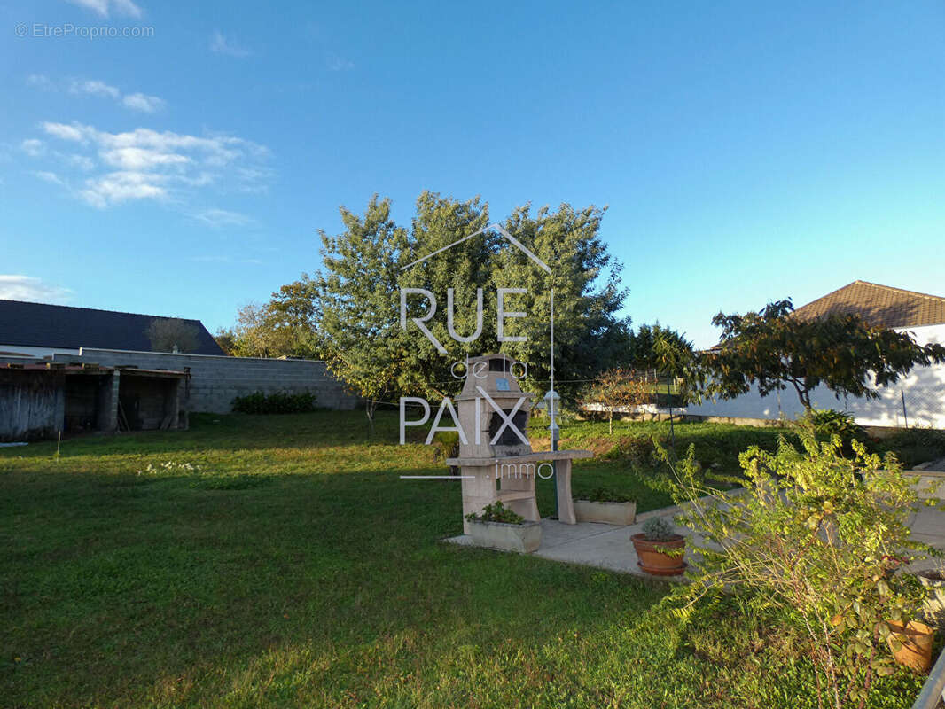 Maison à CHATELLERAULT