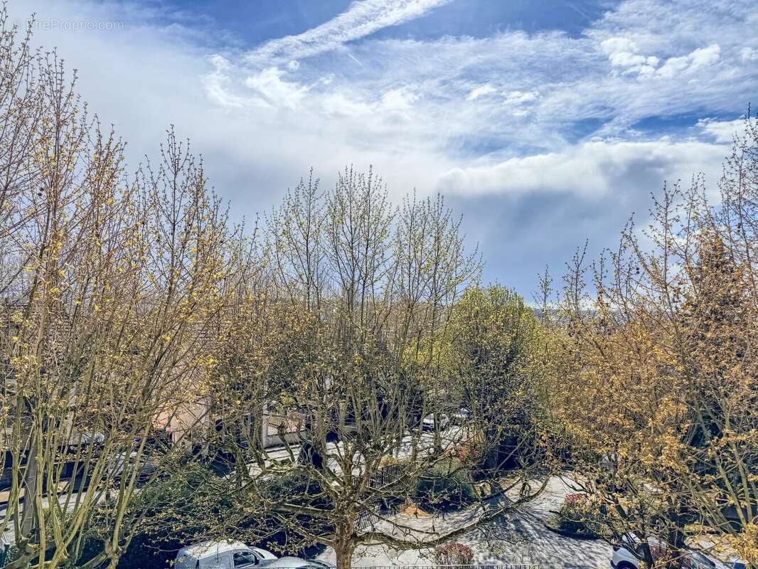 Appartement à LE RAINCY