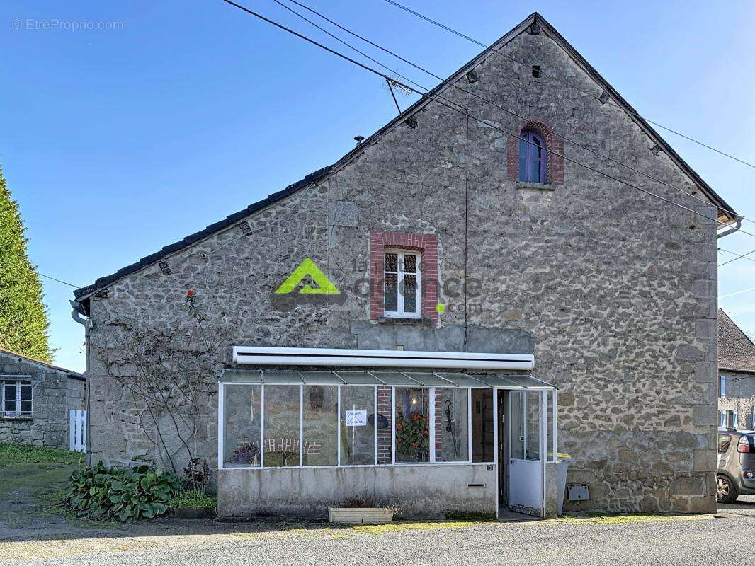 Maison à SAINT-VAURY