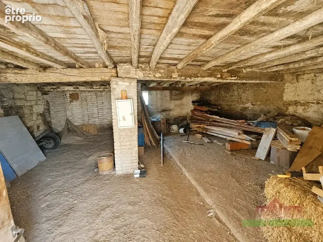 Saint-sorlin-de-vienne – ancien corps de ferme à rénover de 81,17 m² avec 460 m² de dépendances et 4 770 m² de terrain – fort po - photo 13