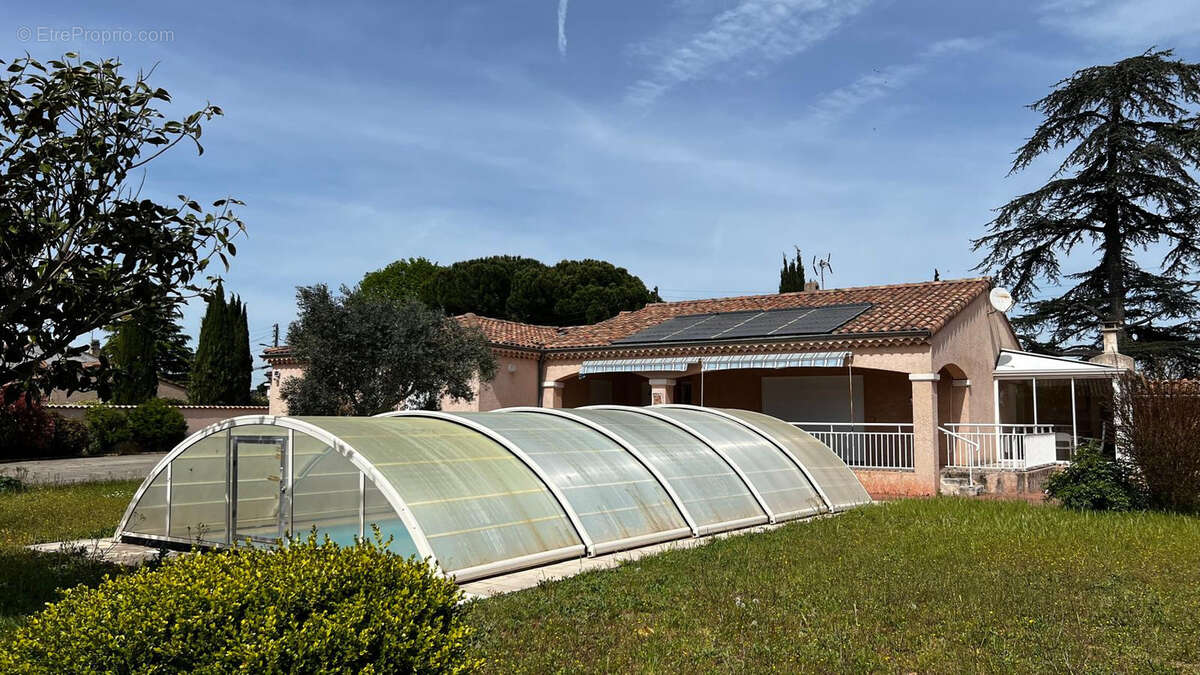 Maison à MONTELIMAR