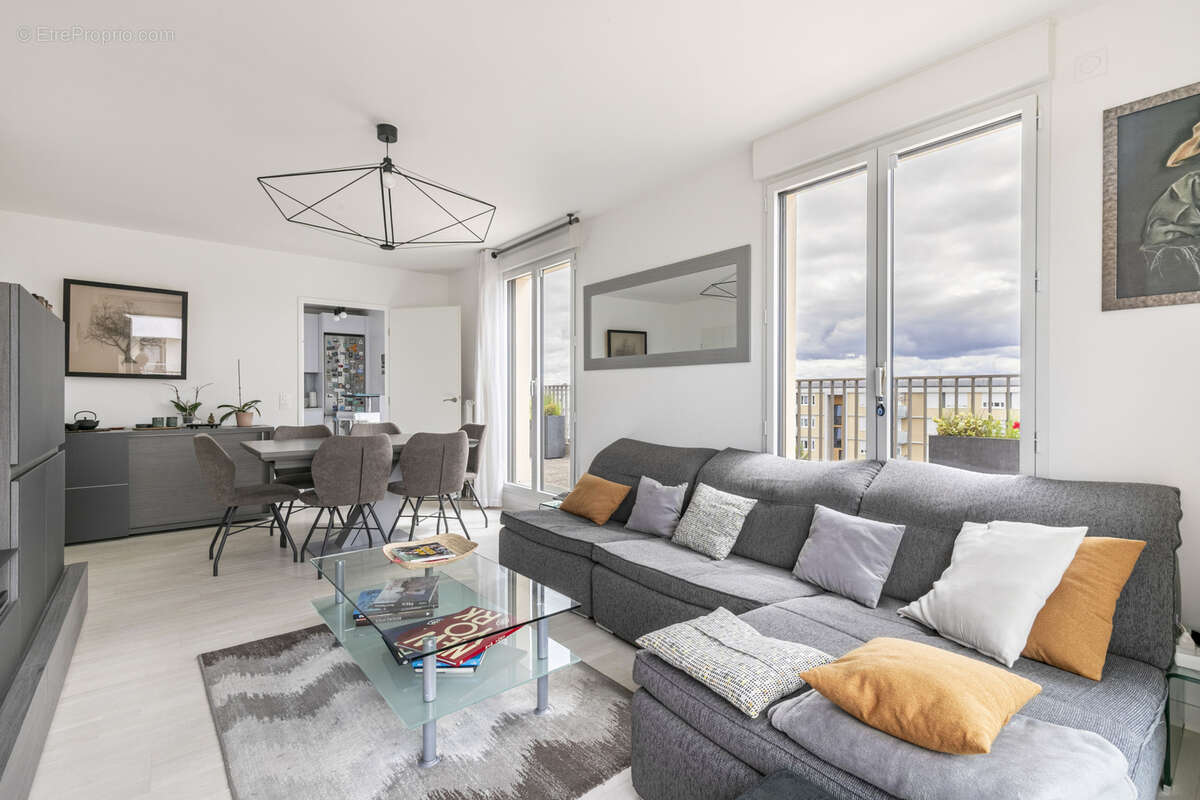 Appartement à acheter avec 4 pièces à Saint-Germain-En-Laye - photo 2