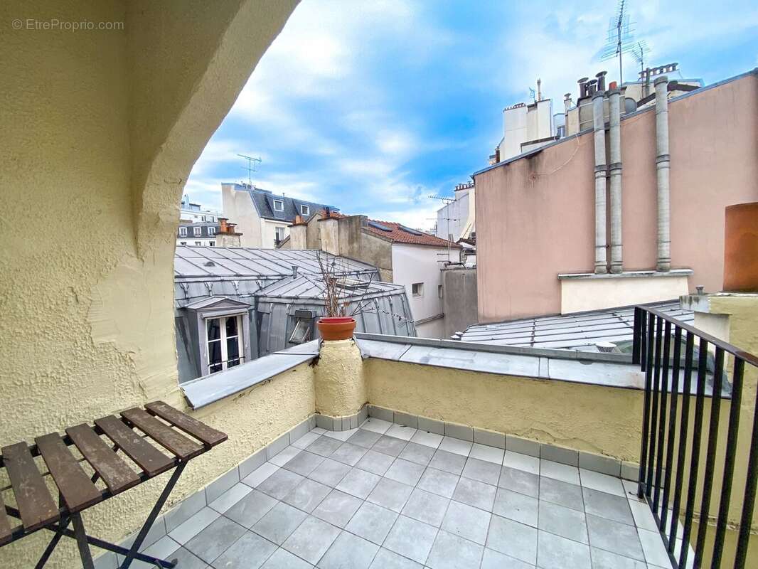 Appartement à PARIS-14E
