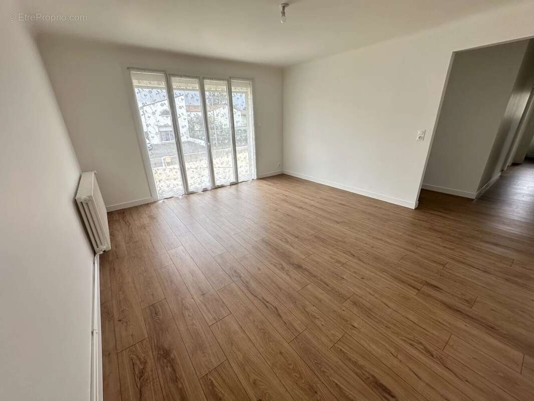 Maison à SAINT-CHRISTOPHE-DU-LIGNERON