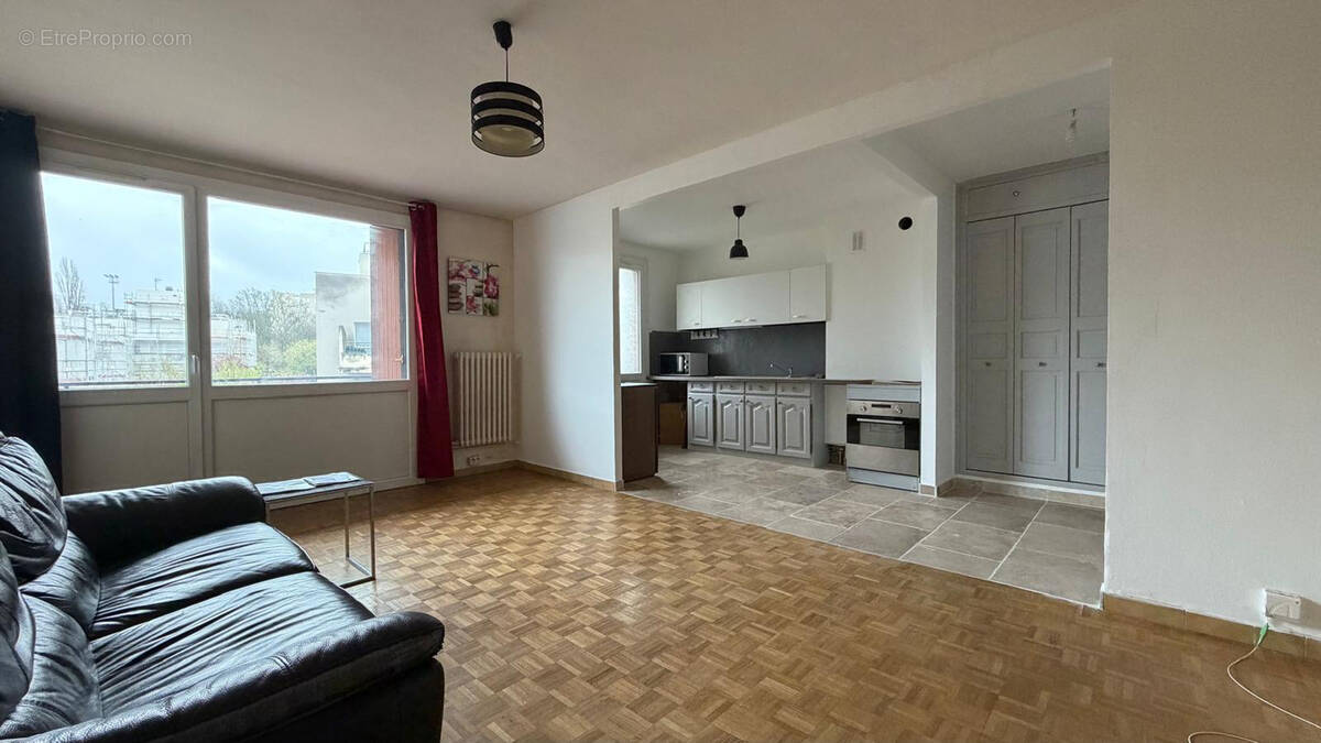 Appartement à LIVRY-GARGAN