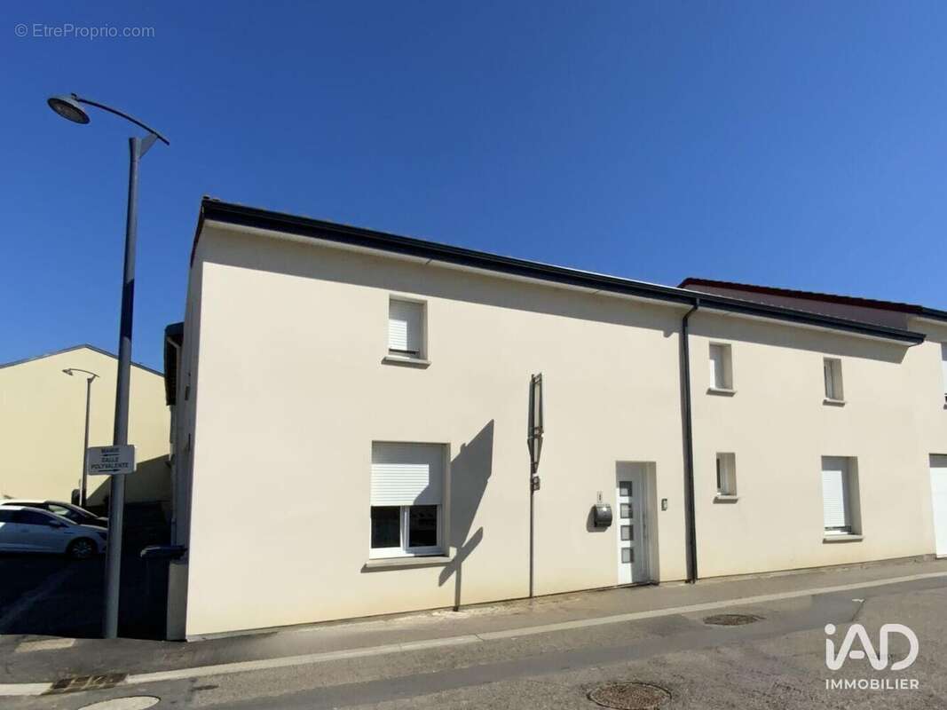 Photo 3 - Commerce à MALLELOY