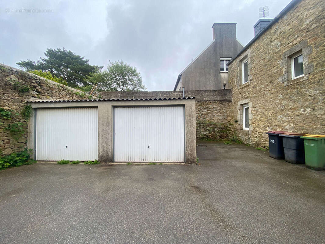Maison à PLOUVIEN