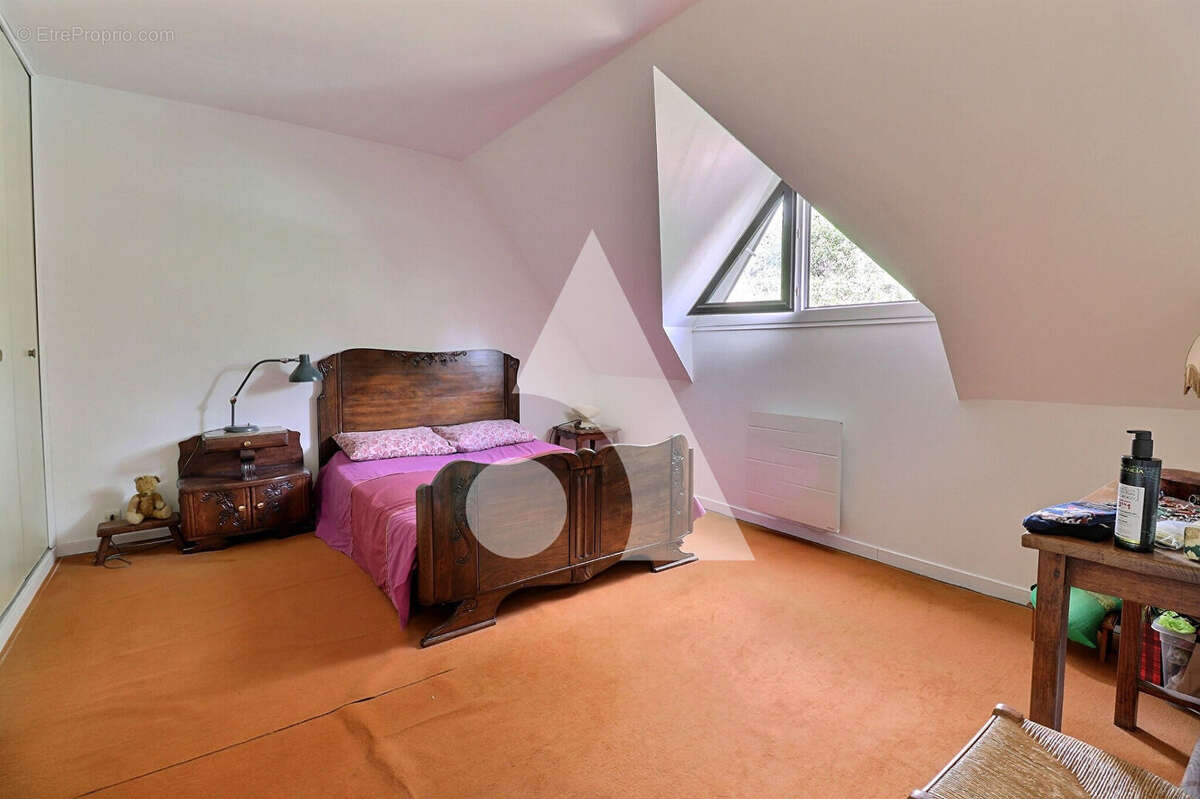 Maison à MERY-SUR-OISE