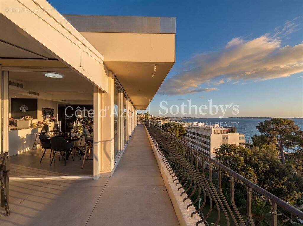Appartement à CANNES