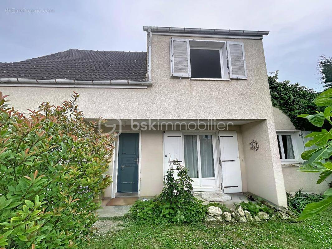 Maison à SOUPPES-SUR-LOING