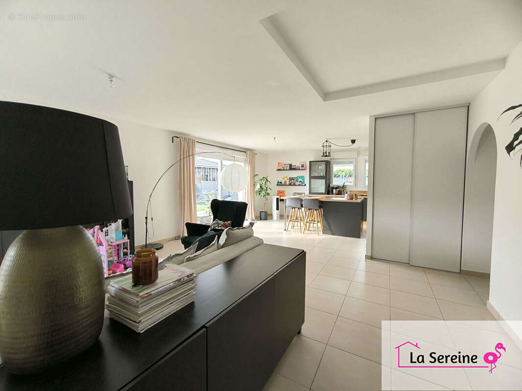 Maison à FRANCHEVELLE