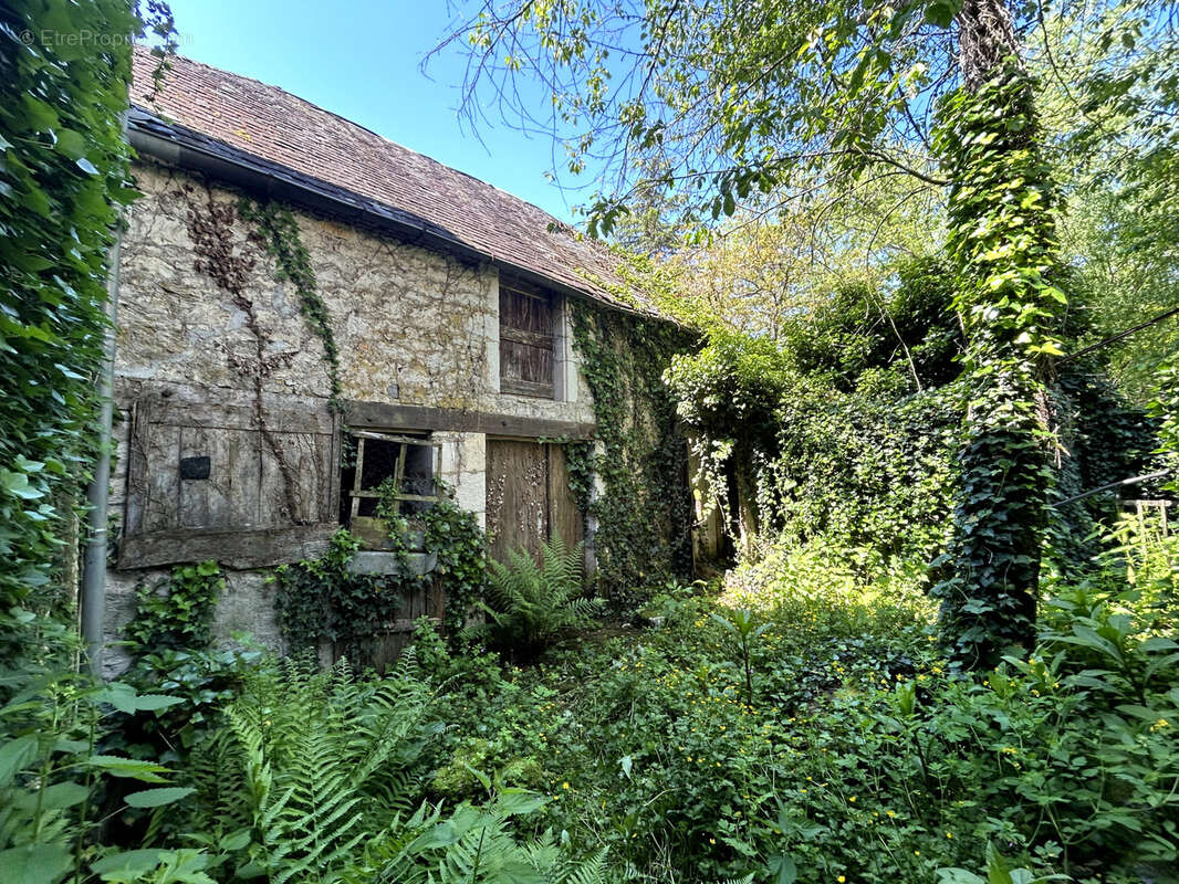 Maison à SAINT-SOZY