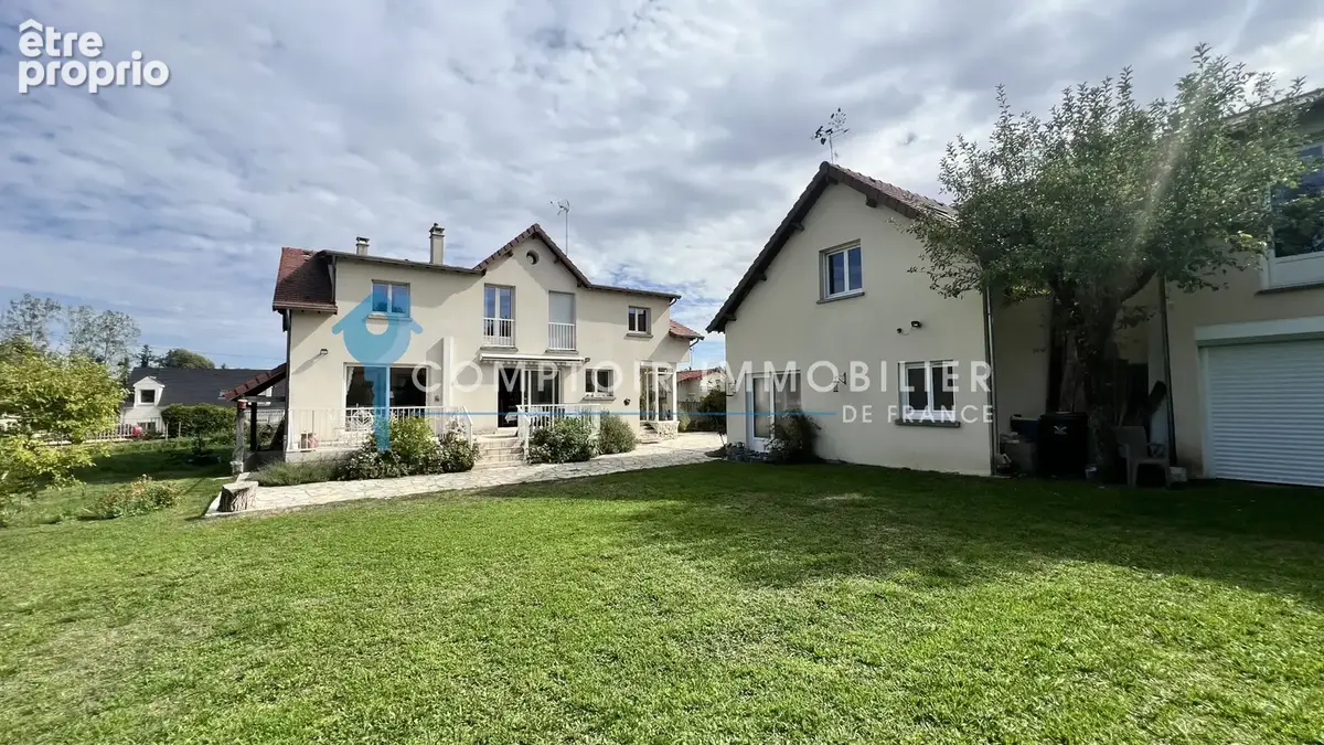 Propriété avec maison 260m2 et dépendance aménageable - photo 11