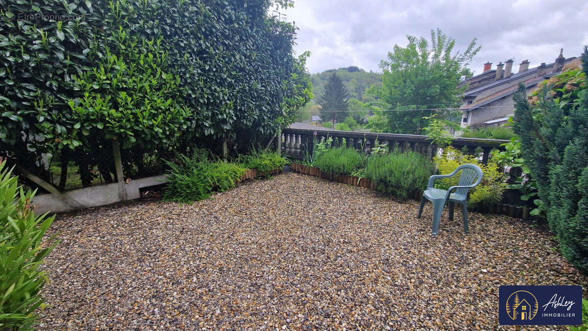 Appartement T2 BORT-LES-ORGUES - Appartement à BORT-LES-ORGUES