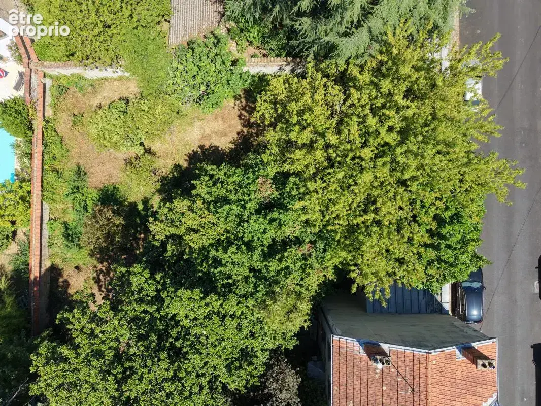 Exclusivité - Beau terrain complanté de 422m² au coeur de Montchat - photo 10