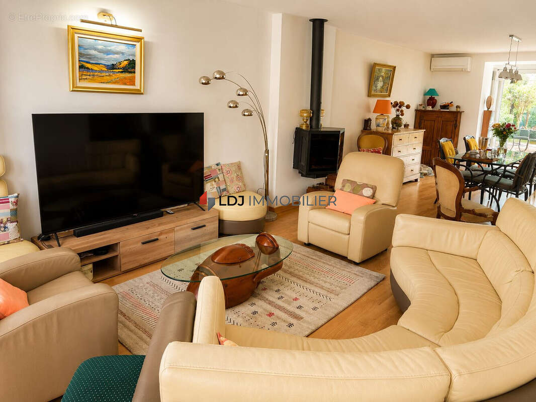 Appartement 130 m² à Amelie-Les-Bains-Palalda  - photo 2