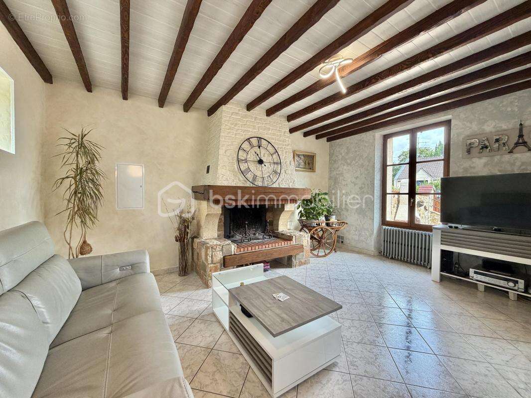 Maison à MONTRY