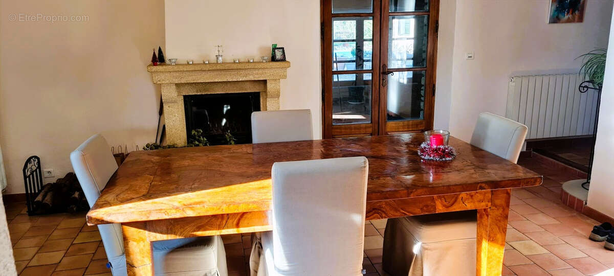 Maison à BOISSET-ET-GAUJAC