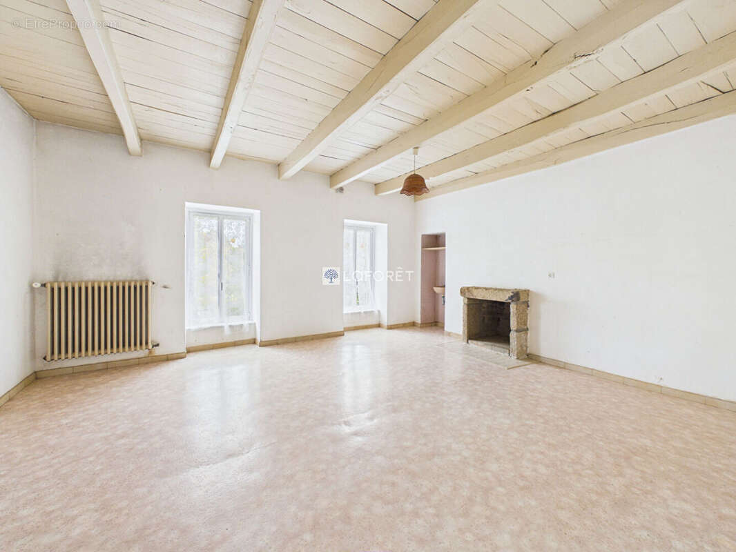 Maison à GUISCRIFF