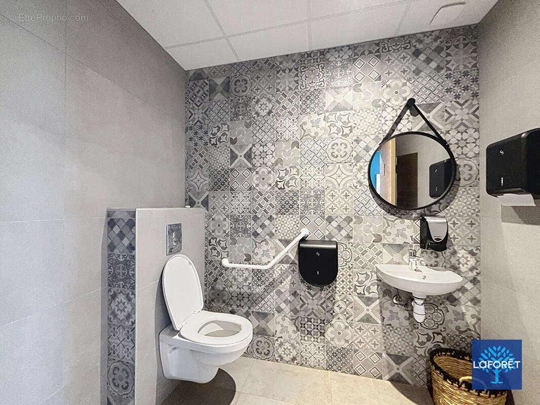 Commerce à SAIZERAIS