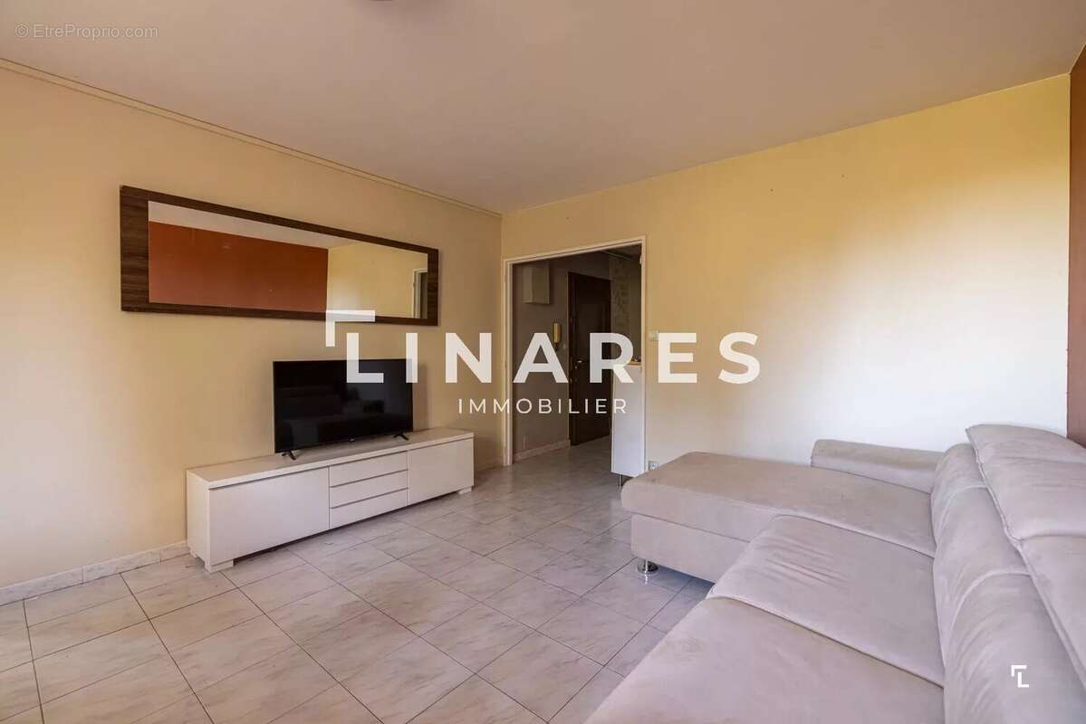 Appartement à MARSEILLE-11E