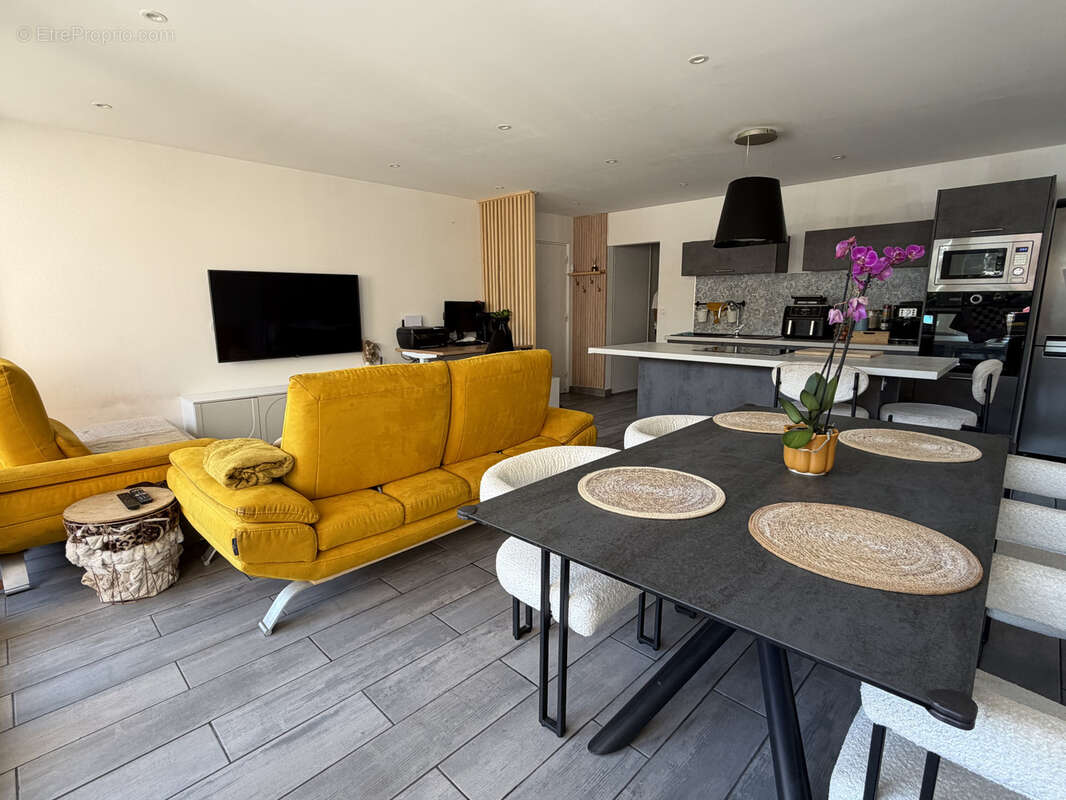 Appartement T3 de 68 m2 entièrement rénové   Balcon - photo 4