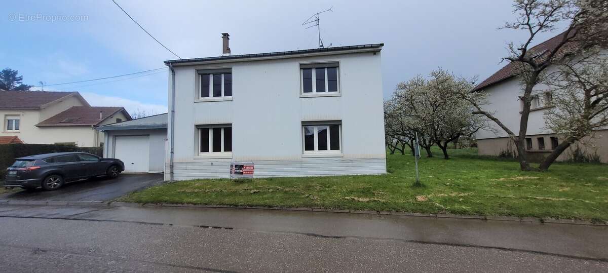 Maison à FREMERY