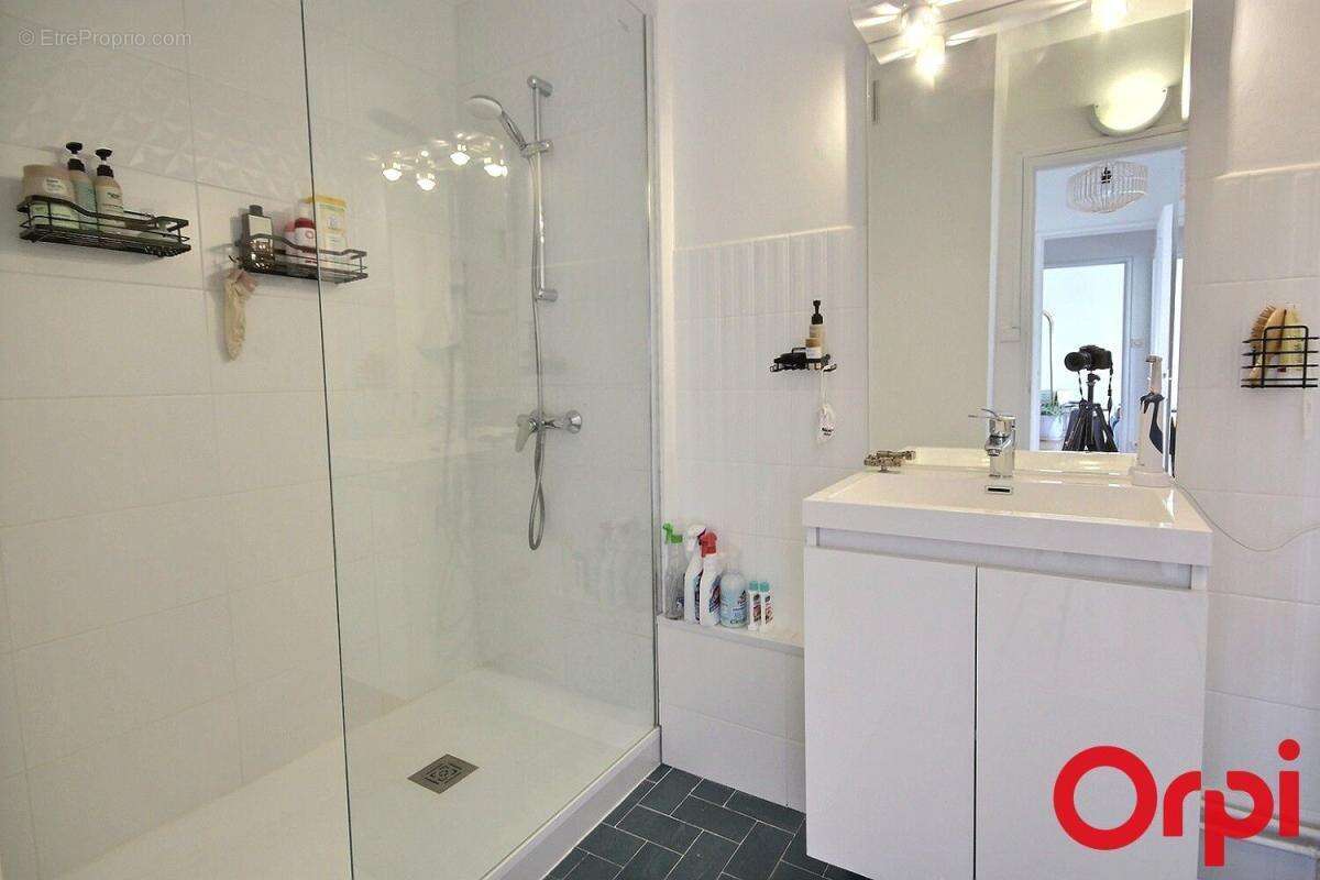 Appartement à MARSEILLE-11E