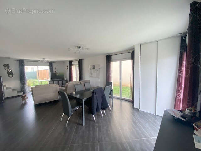 Maison à SAINT-GERVAIS-LA-FORET