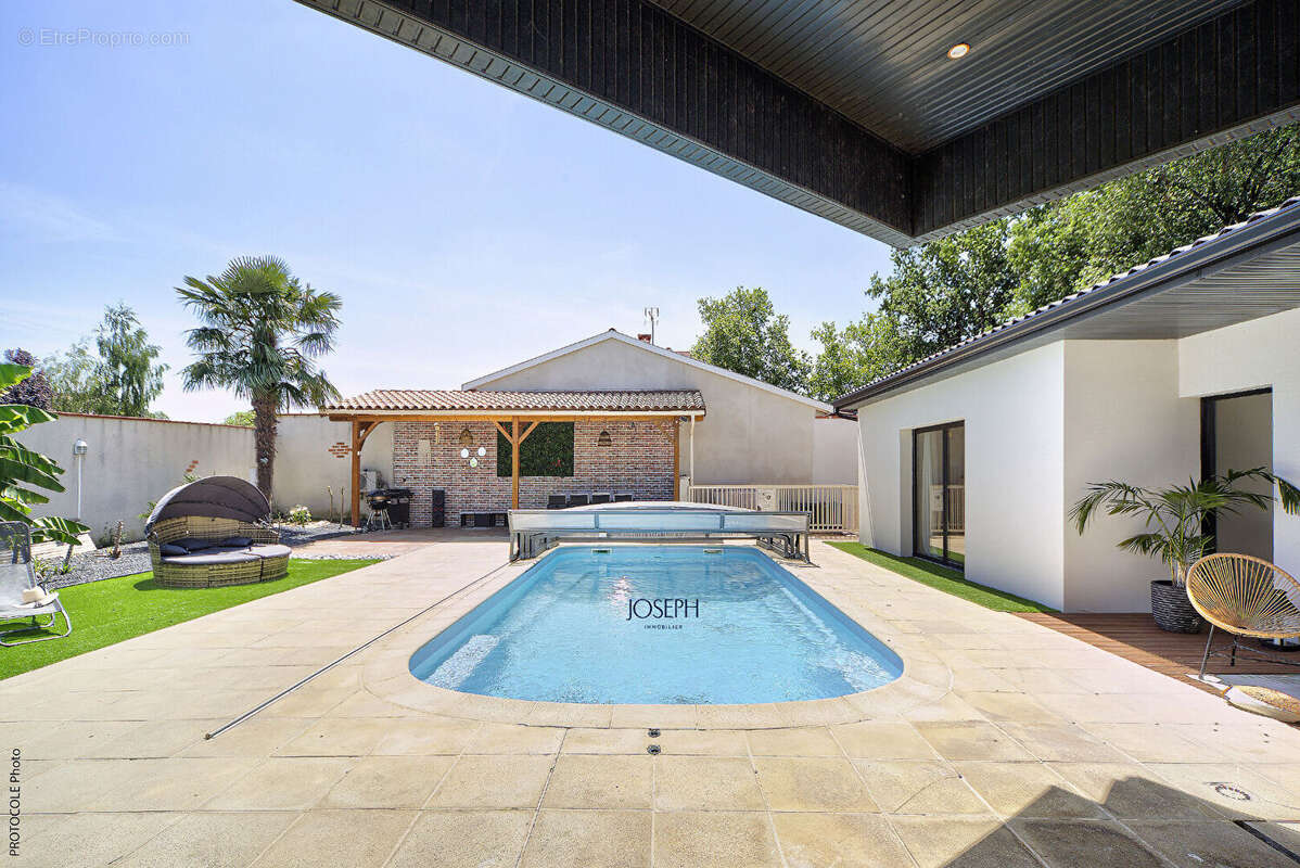Villa de plain pied a pins justaret avec piscine - photo 10
