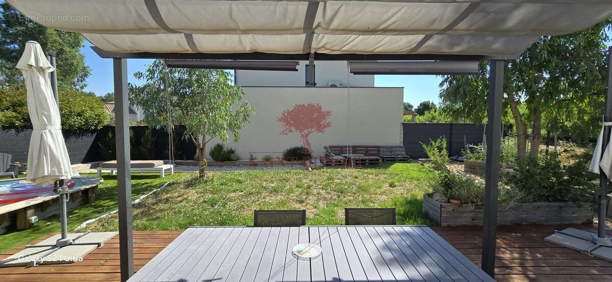 A VENDRE - A SAINT DREZERY - VILLA RECENTE de TYPE T5 de 110m2 avec garage jardin et piscine - photo 21