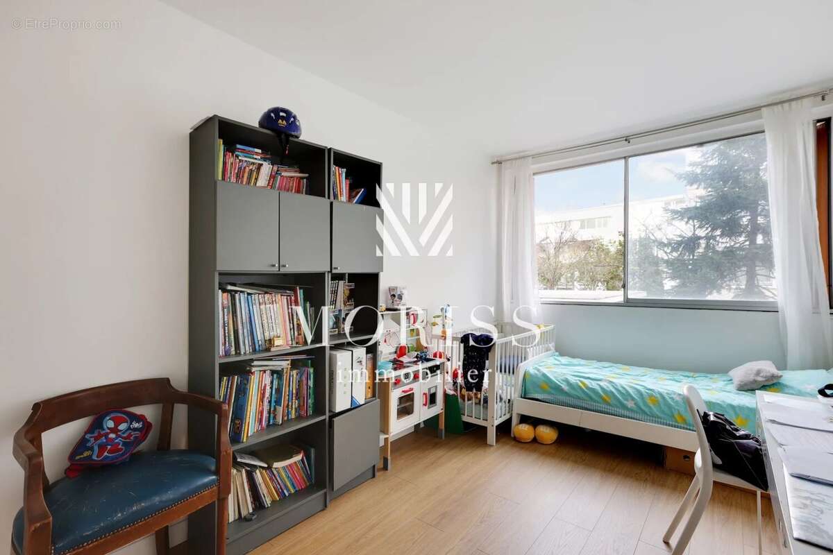 Appartement à LEVALLOIS-PERRET