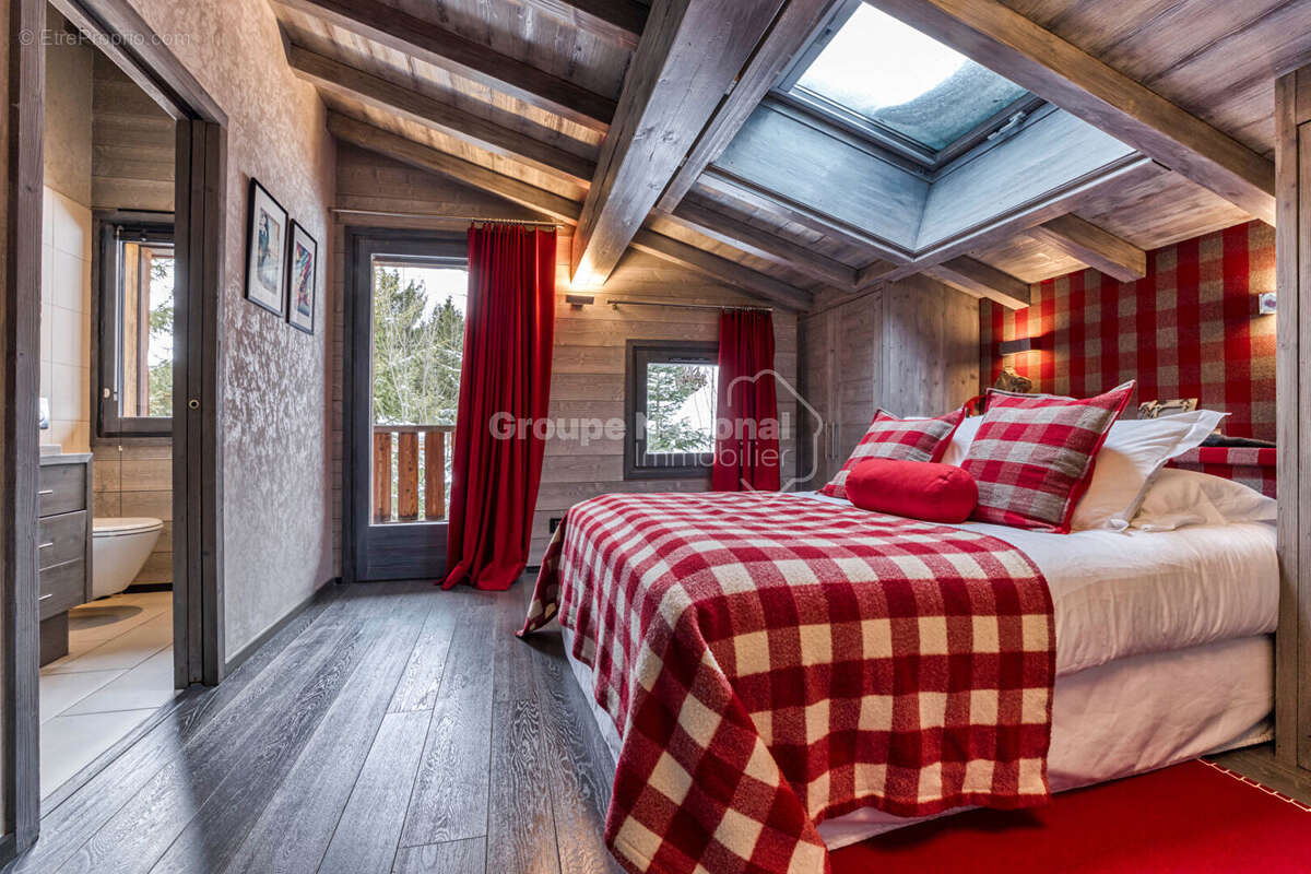 Maison à DEMI-QUARTIER