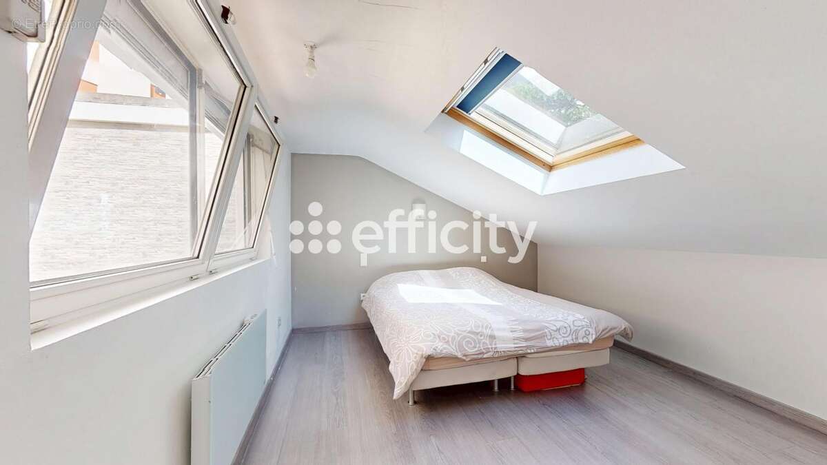 Maison à VILLEURBANNE