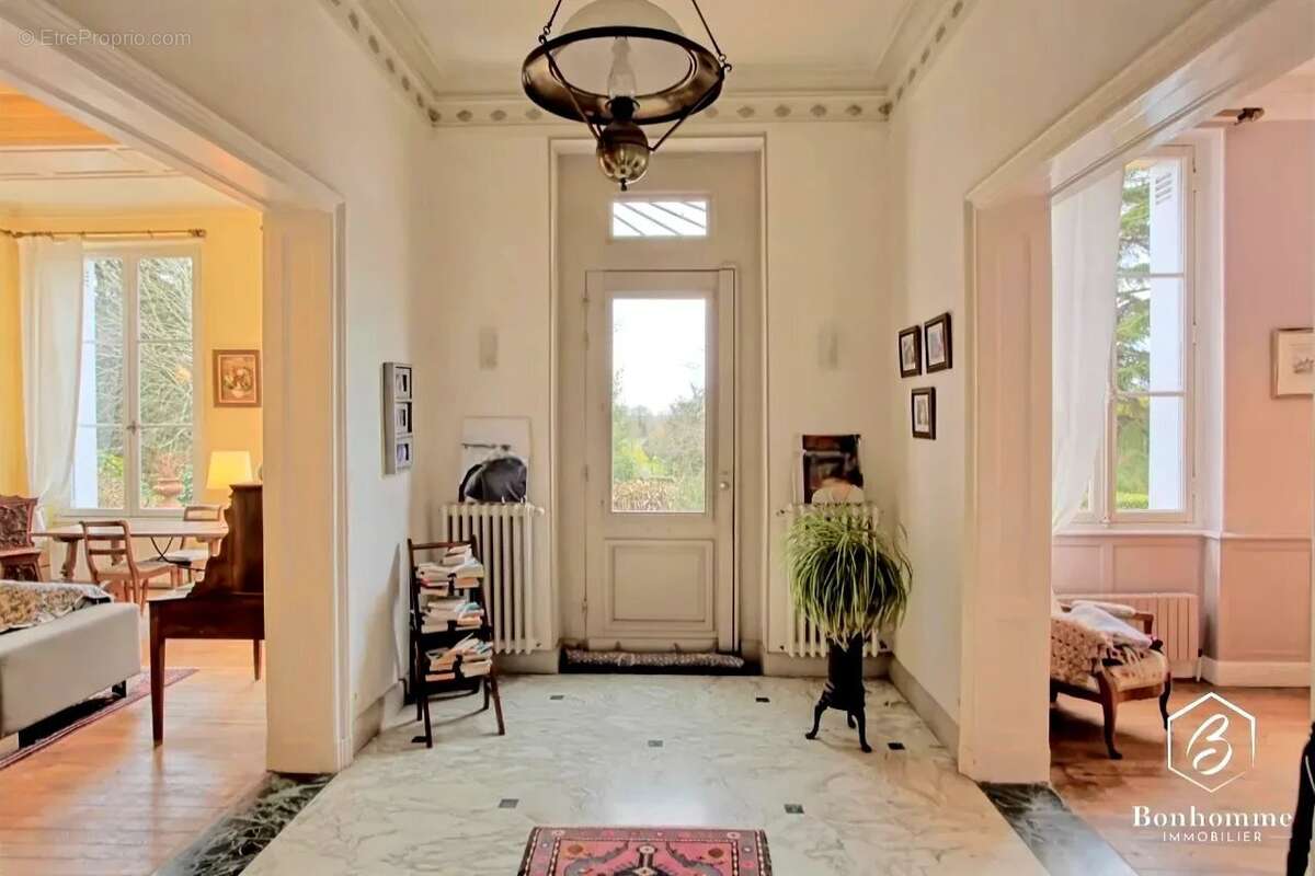 Maison à LESTIAC-SUR-GARONNE