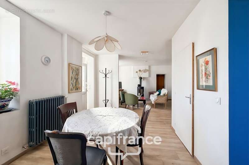 Maison à NOYAL-PONTIVY