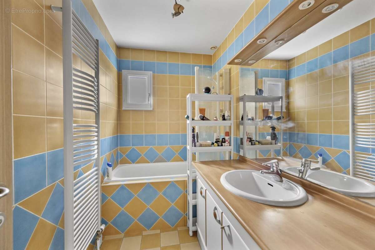 Maison à MONTEVRAIN