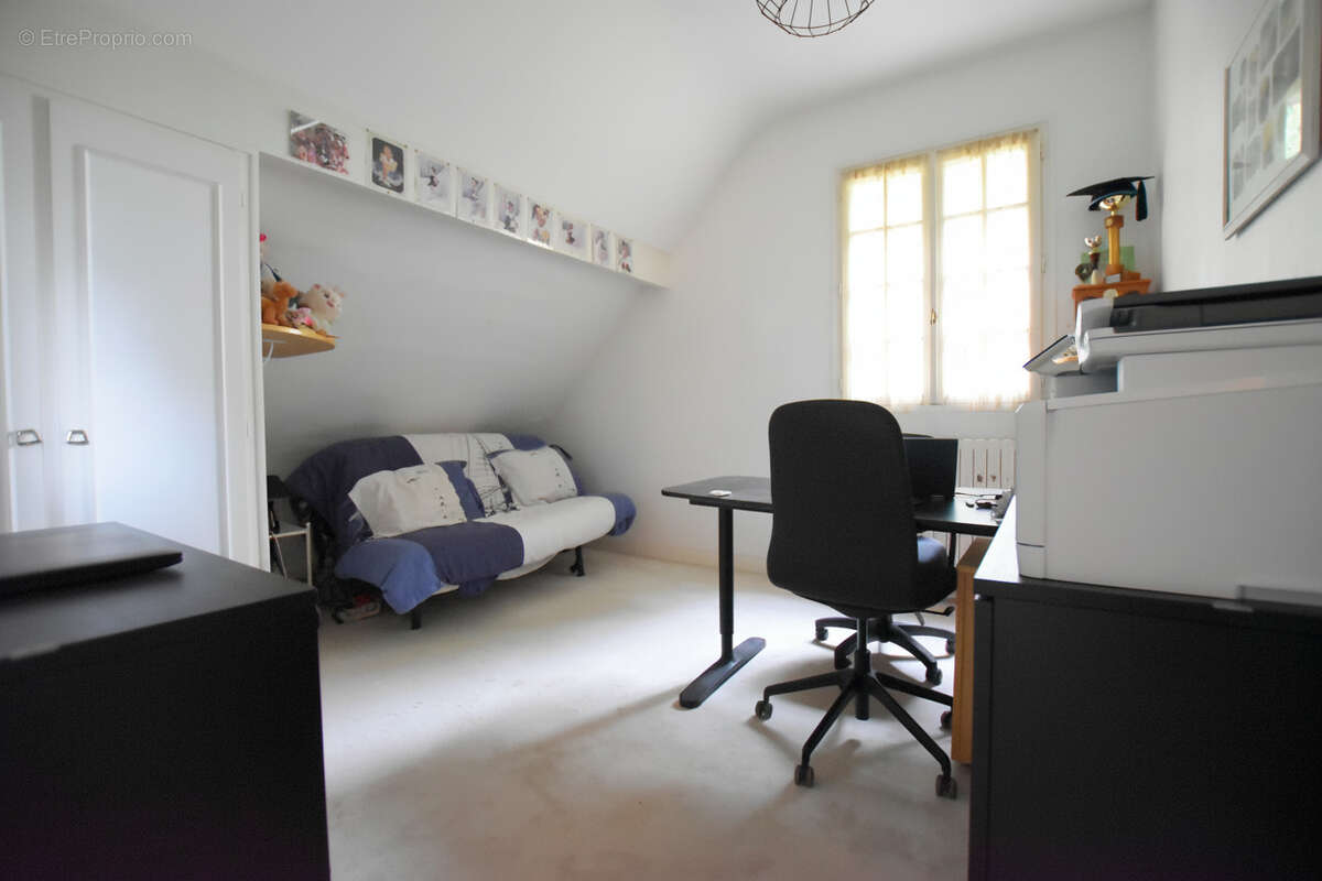 Maison à LES ESSARTS-LE-ROI