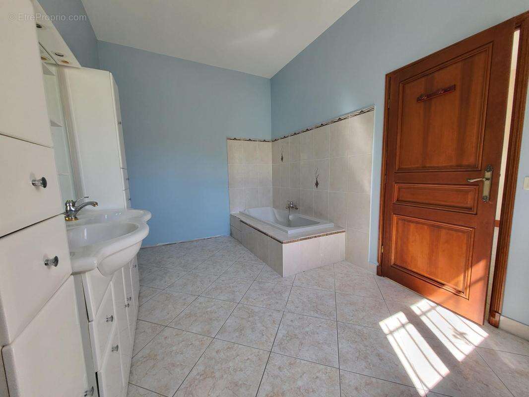 Vente maison - photo 8
