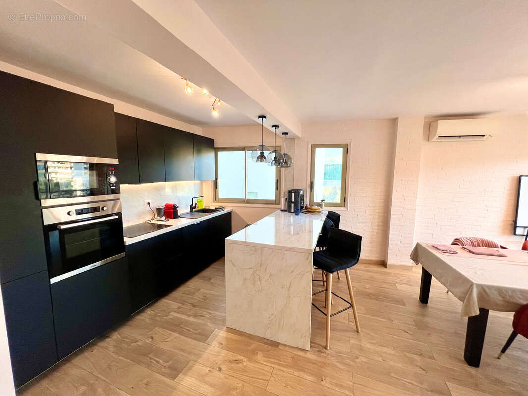 Appartement à LE CANNET